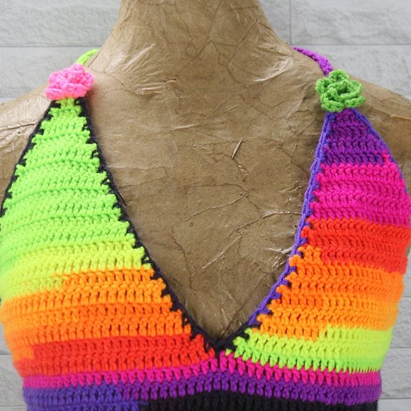 HAND CRAFTED Cropped Top Crochet Halter Granny Square Floral Festival Fashion - Picture 4 of 11